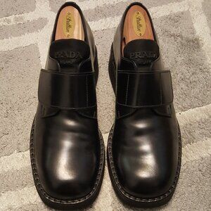 US Men's size 7 Prada velcro loafer